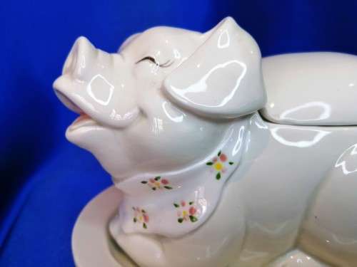 Vintage 1983 Fitz and Floyd Porcelain Pig For the French Market Serving Dish and Plate #