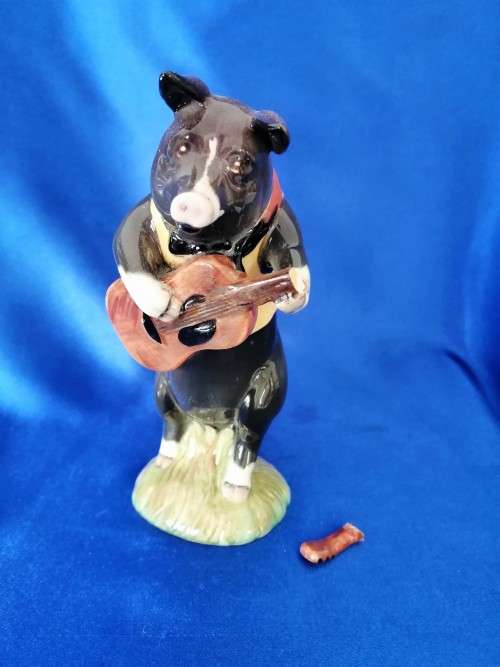 Beswick Pig Prom Christopher The Guitar Player Figurine Model PP9