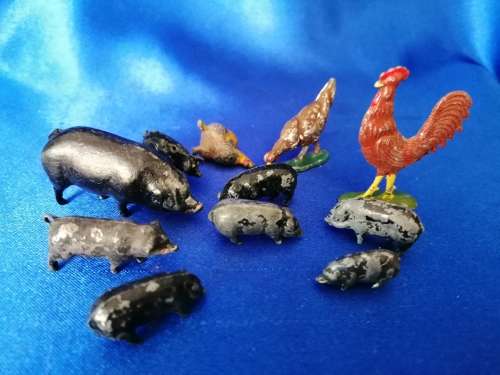 Britains J.Hill and Co Farm Pigs and Chickens