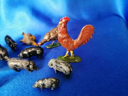 Britains J.Hill and Co Farm Pigs and Chickens