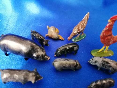 Britains J.Hill and Co Farm Pigs and Chickens