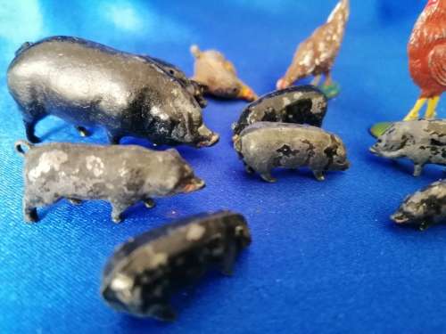 Britains J.Hill and Co Farm Pigs and Chickens