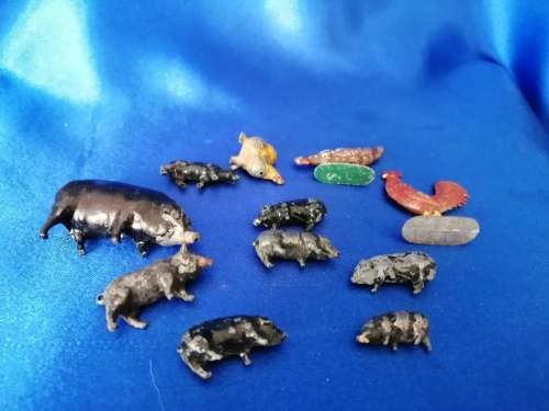 Britains J.Hill and Co Farm Pigs and Chickens