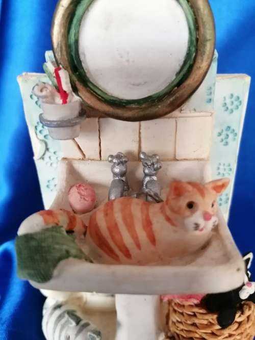 Peter Fagan Colourbox Teddy Bear Bathroom Brothers Cats Scotland #
