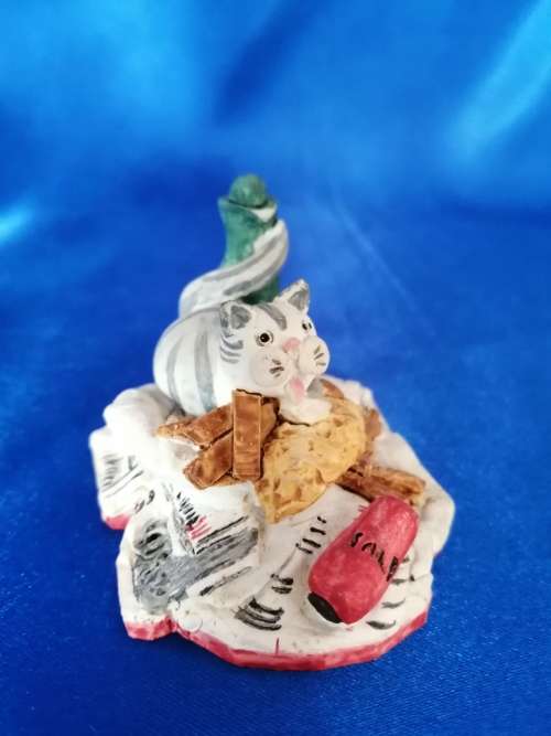 Peter Fagan Colourbox Teddy Cat Bottle Scotland #