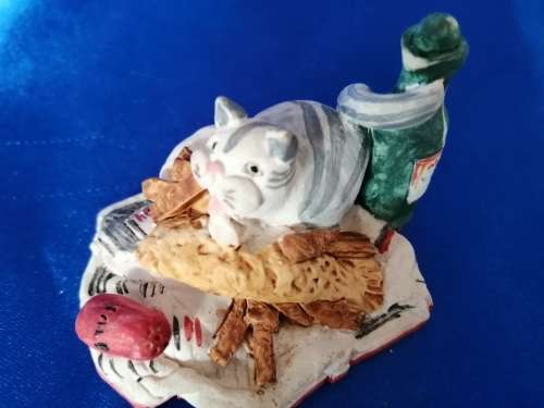 Peter Fagan Colourbox Teddy Cat Bottle Scotland #