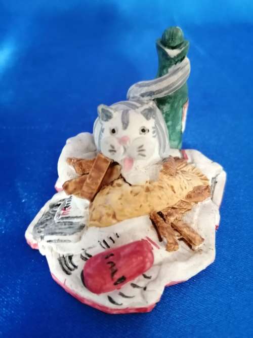 Peter Fagan Colourbox Teddy Cat Bottle Scotland #