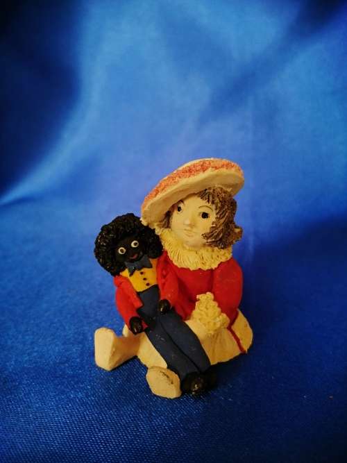 Peter Fagan Colourbox Girl with Dolly Scotland