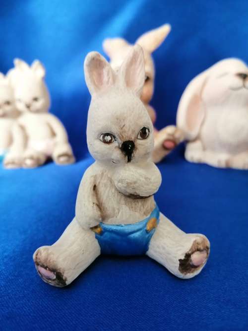 Very Sweet Ceramic 4 Rabbits