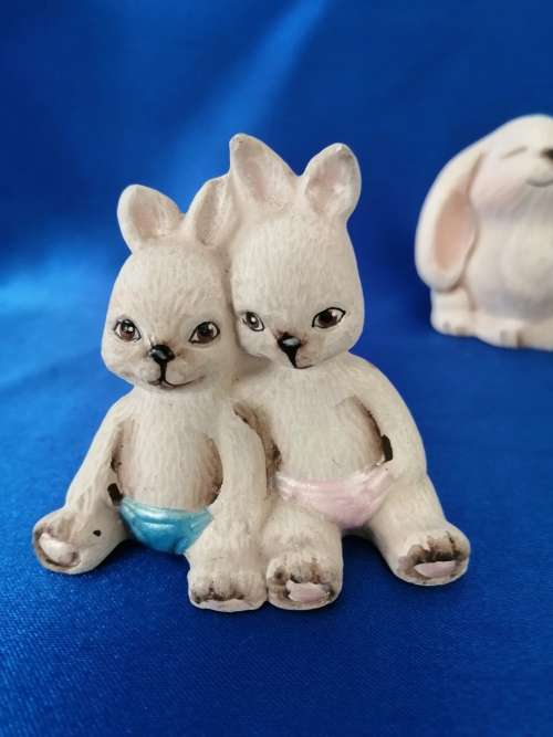 Very Sweet Ceramic 4 Rabbits