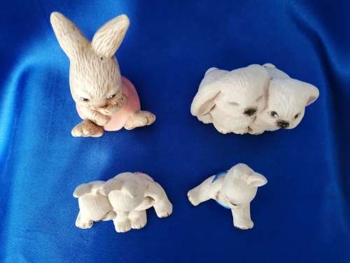 Very Sweet Ceramic 4 Rabbits