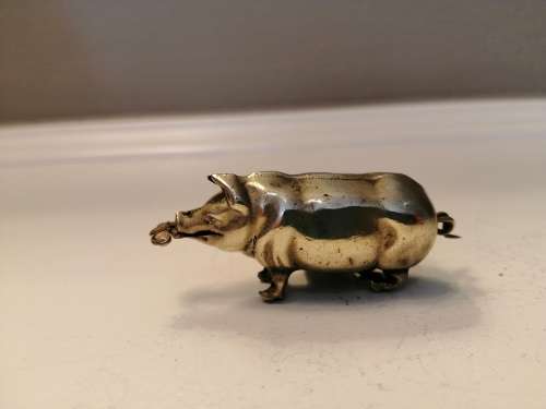 Rare ANTIQUE c1800`s  PIG with CLOVER in MOUTH TAPE MEASURE VICTORIAN