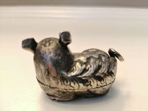 Early 20th century Original Silver Indian (Cambodian) silver snuff box in the form of a Pig  #