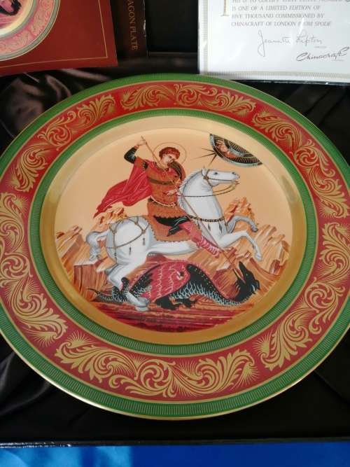 ST. GEORGE and THE DRAGON HAND PAINTED and GILDED CERAMIC PLATE #