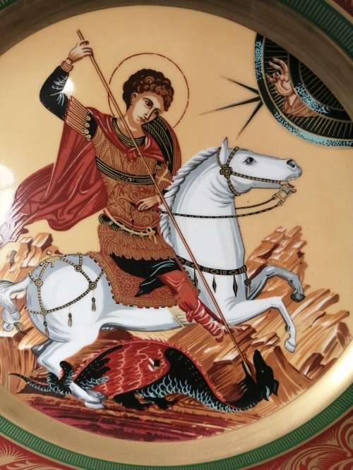 ST. GEORGE and THE DRAGON HAND PAINTED and GILDED CERAMIC PLATE #