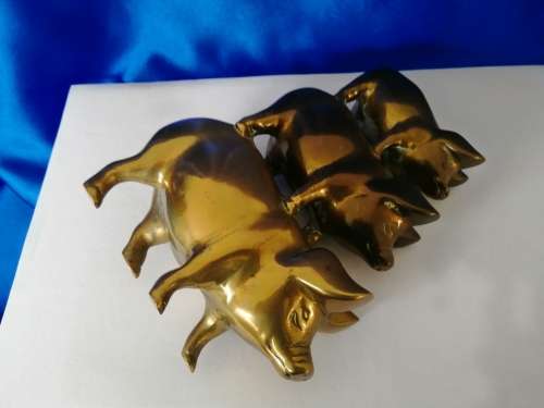 Heavy Brass Stack of Pigs Door stop #