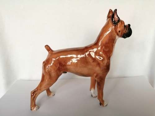 Royal Doulton dog figure Boxer Ch. ` Warlord of Mazelaine ` HN2643