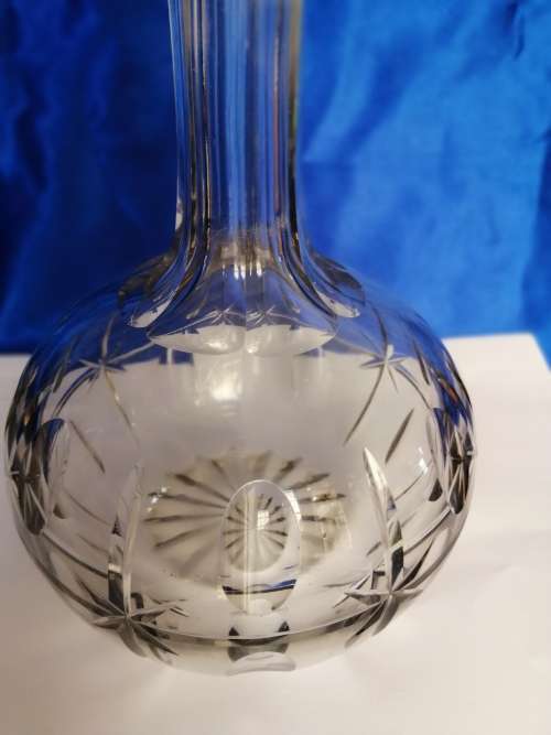 VICTORIAN CUT-GLASS DECANTER AND STOPPER