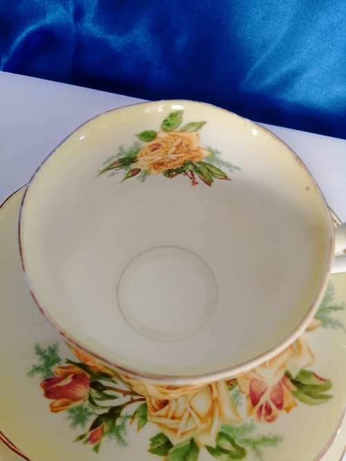 Royal Albert Yellow Tea Rose Trio