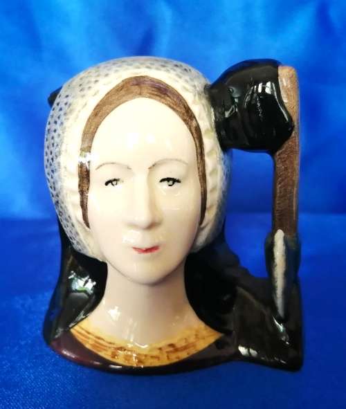 Royal Doulton Queen Anne Boleyn Character Jug Toby D6651