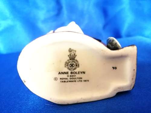 Royal Doulton Queen Anne Boleyn Character Jug Toby D6651