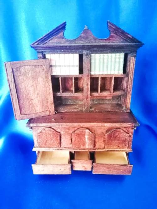 Vintage Dolls House Miniature Dresser