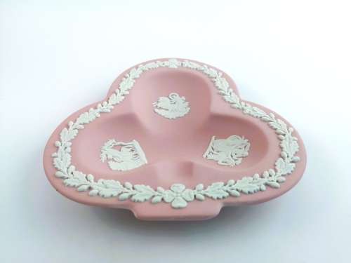 Wedgwood Pink Jasper Clover Dish Plate