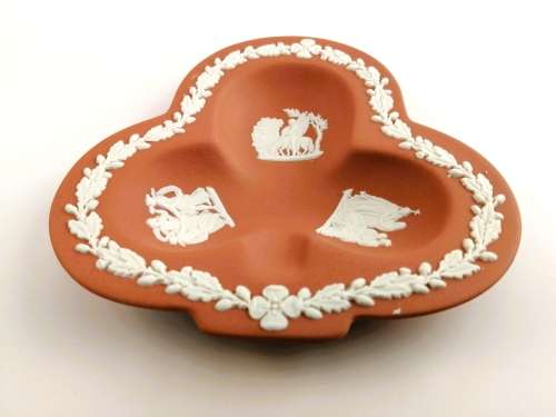 Wedgwood Terracotta Taupe Jasper Clover Dish Plate