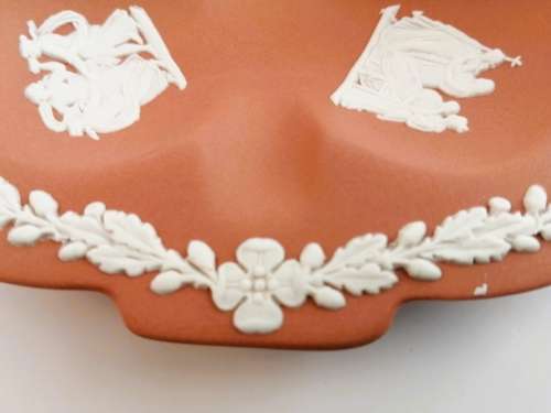 Wedgwood Terracotta Taupe Jasper Clover Dish Plate