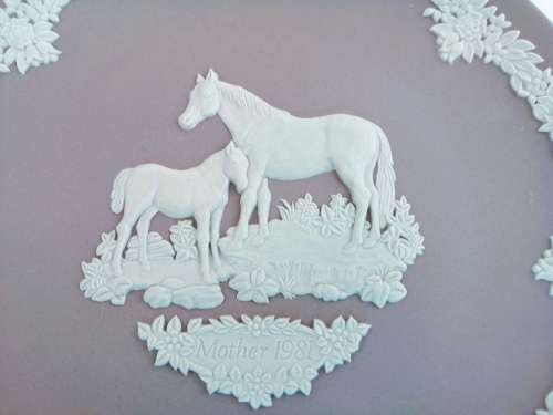 Wedgwood Lilac Jasper with White Horses Mothers Day Plate 1981