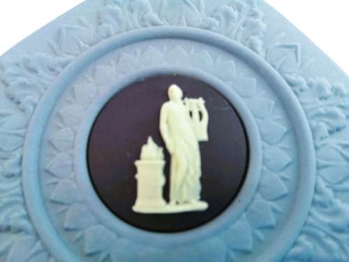 Wedgwood Blue Jasperware Tricolour Lidded Trinket Box - Dark Blue and White Classical Cameo