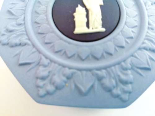 Wedgwood Blue Jasperware Tricolour Lidded Trinket Box - Dark Blue and White Classical Cameo