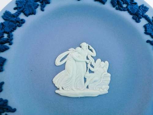 Wedgwood Blue Jasperware Tricolour Plate Dish - Dark Blue and White Classical Cameo