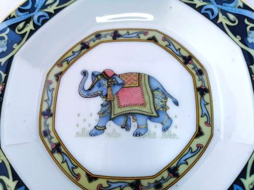 WEDGWOOD Blue Elephant Octagonal Tray