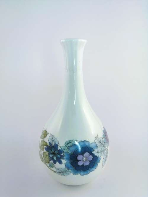 Wedgwood Clementine Bud Vase  #