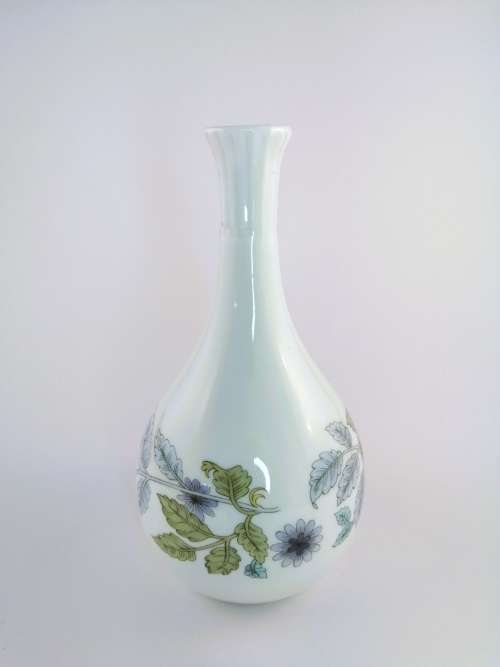 Wedgwood Clementine Bud Vase  #