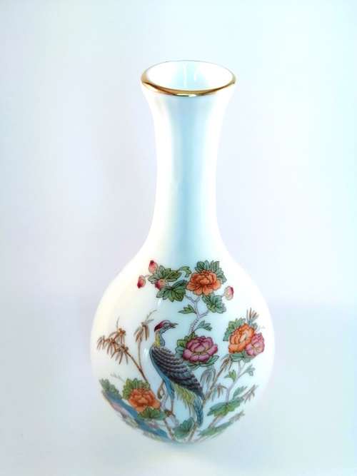 Wedgwood Kutani Crane Bud Vase  #