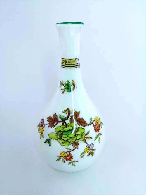 Wedgwood Tamarisk Tall Bud Vase