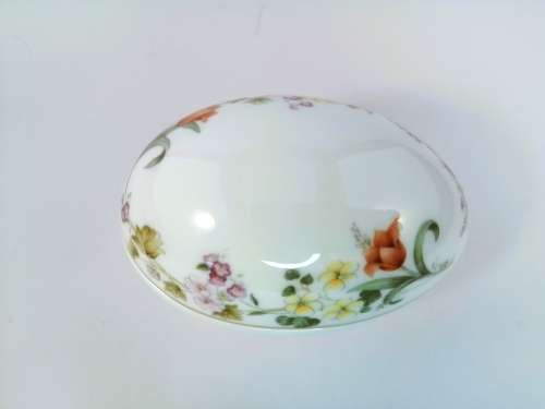 Wedgwood Mirabelle  Egg Trinket Box  #