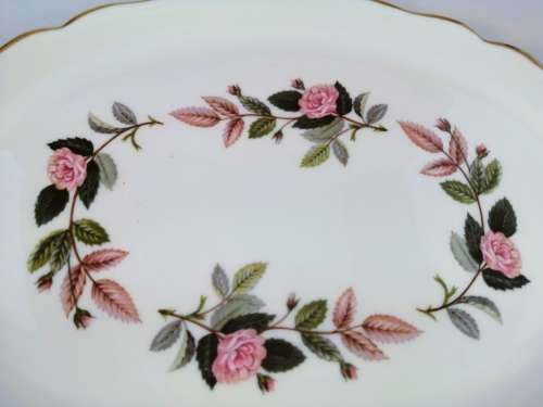 Wedgwood Hathaway Rose Oval Serving Plate  #