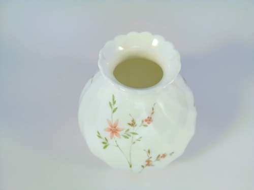 Wedgwood Champion Fluted Sweet Vase Stunning *