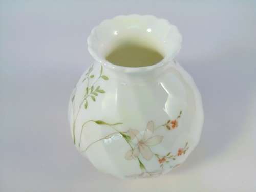Wedgwood Champion Fluted Sweet Vase Stunning *
