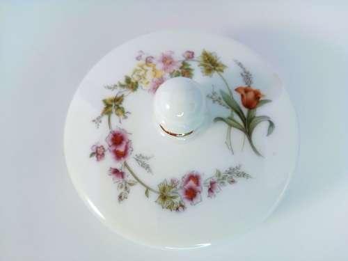 Wedgwood Mirabelle Lidded Trinket Box