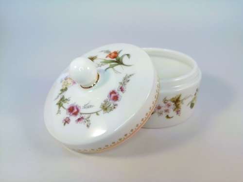 Wedgwood Mirabelle Lidded Trinket Box