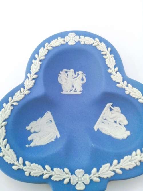 Vintage Wedgwood Jasper Blue Clover Dish  #