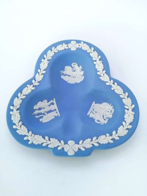 Vintage Wedgwood Jasper Blue Clover Dish  #