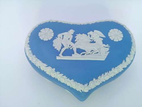 Vintage Wedgwood Blue Jasper Heart Shape trinket Pot  #