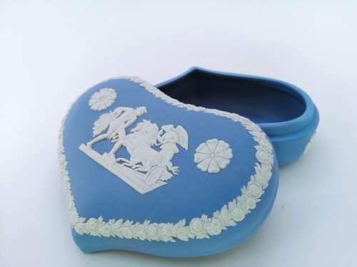 Vintage Wedgwood Blue Jasper Heart Shape trinket Pot  #