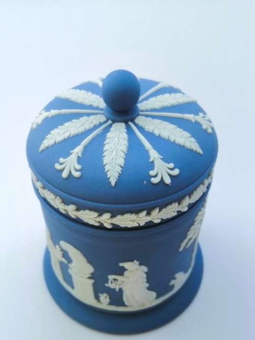 WEDGWOOD BLUE JASPER Large Lidded Pot