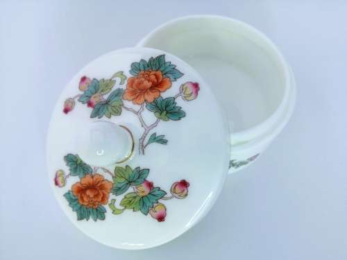 Wedgwood Kutani Crane Urn Vase, Floral Design  #